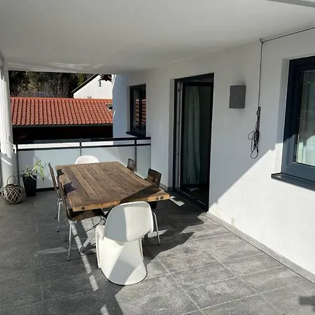 Gemuetliche Mit Grosser Terrasse Appartamento Bruckmühl