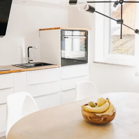 Gemütliche Mit Großer Terrasse