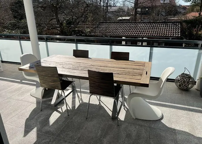 Gemuetliche Mit Grosser Terrasse דירה Bruckmühl